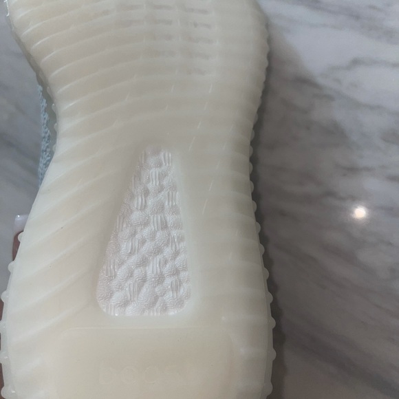 Yeezy 350 2v - Picture 5 of 13